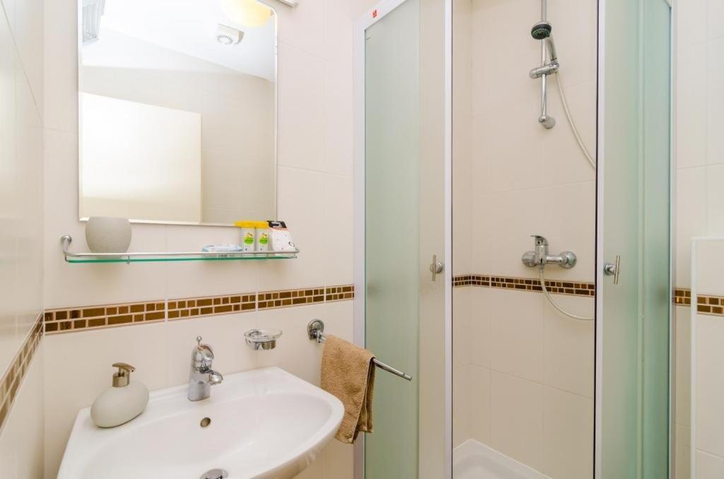 Marlea Sea-View Apartments Dubrovnik Bagian luar foto